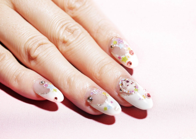 貼片甲和延長甲的區(qū)別 貼片甲的概念及分類 貼片甲和延長甲的區(qū)別 貼片甲的概念及分類