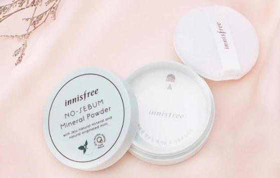 散粉要在什么時候用 散粉要涂全臉嗎