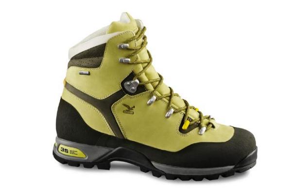 登山鞋要買大一碼嗎 登山鞋為什么要大一碼 登山鞋要買大一碼嗎 登山鞋為什么要大一碼