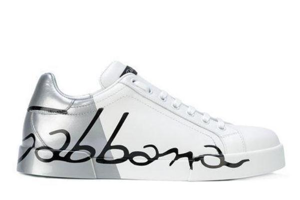 小白鞋怎么穿搭好看 小白鞋怎么配褲子 小白鞋怎么穿搭好看 小白鞋怎么配褲子