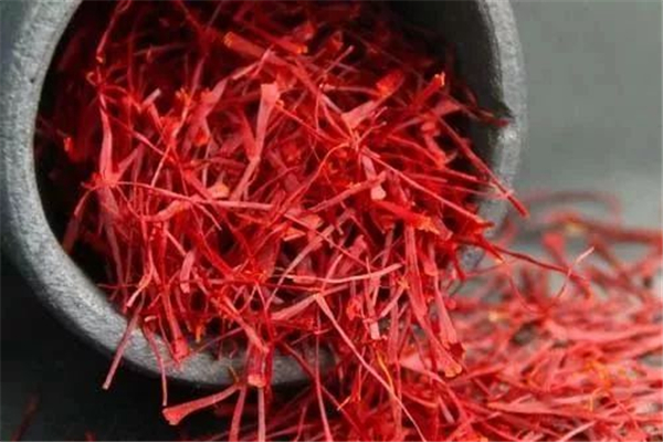 藏紅花什么時候喝最好 藏紅花早上空腹喝好嗎 藏紅花什么時候喝最好 藏紅花早上空腹喝好嗎