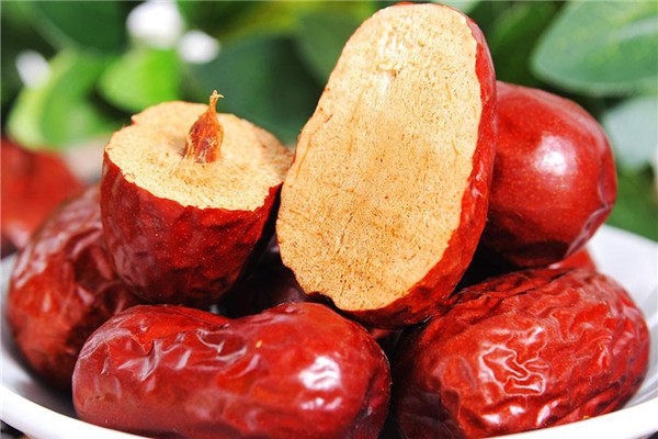 紅棗的熱量 紅棗減肥可以吃嗎 紅棗的熱量 紅棗減肥可以吃嗎