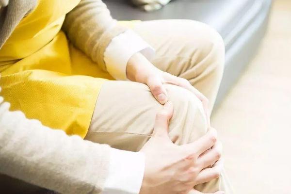 產后松弛素導致關節(jié)疼 產后全身關節(jié)痛怎么辦 產后松弛素導致關節(jié)疼 產后全身關節(jié)痛怎么辦