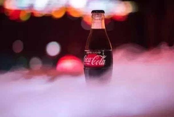 可樂(lè)有咖啡成分嗎 可樂(lè)有酒精度嗎 可樂(lè)有咖啡成分嗎 可樂(lè)有酒精度嗎