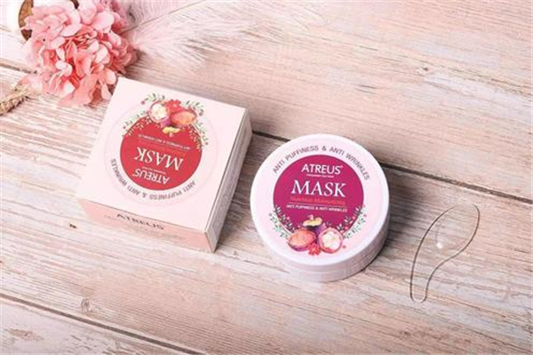 眼膜和眼霜哪個效果好 眼膜和眼霜可以一起使用嗎