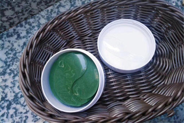 眼膜和眼霜哪個效果好 眼膜和眼霜可以一起使用嗎