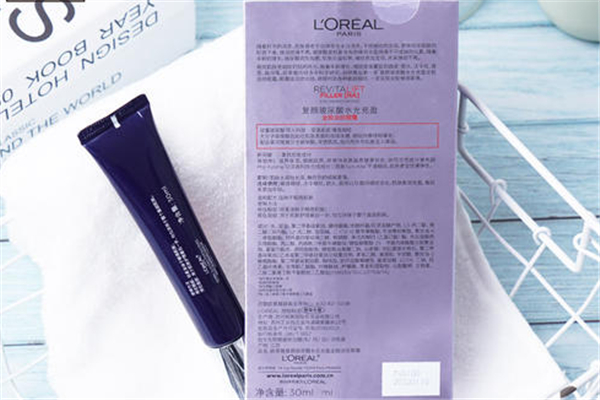 olay超a眼霜和歐萊雅紫熨斗哪個(gè)好 歐萊雅紫熨斗眼霜怎么樣