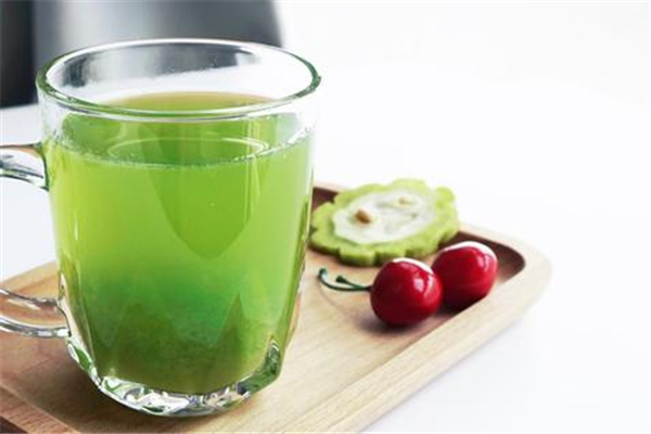 苦瓜汁喝多了對(duì)身體有害嗎 苦瓜汁喝多少合適 苦瓜汁喝多了對(duì)身體有害嗎 苦瓜汁喝多少合適