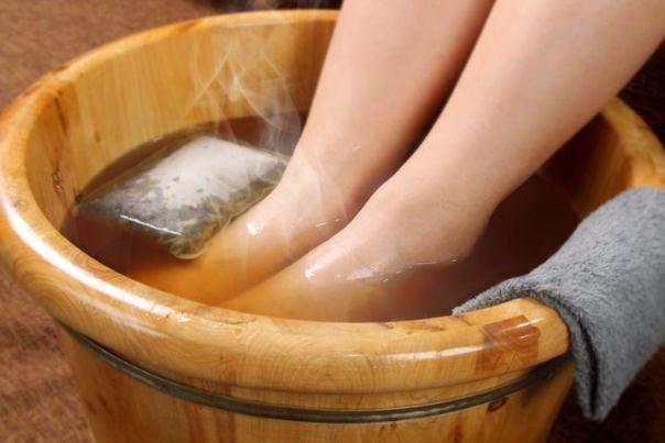 艾葉泡腳可以天天泡腳嗎 艾葉泡腳能治療風(fēng)濕嗎 艾葉泡腳可以天天泡腳嗎 艾葉泡腳能治療風(fēng)濕嗎