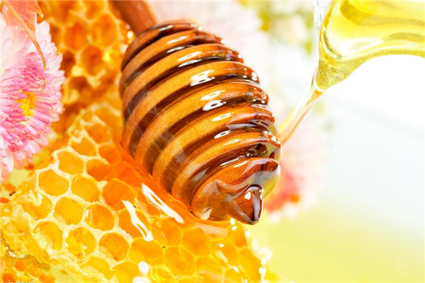 蜂膠吃多了有什么危害 蜂膠的注意事項(xiàng) 蜂膠吃多了有什么危害 蜂膠的注意事項(xiàng)