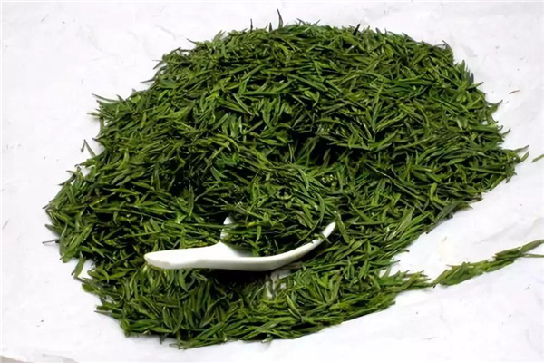 綠茶用多少度的水泡正好 綠茶一次放多少合適 綠茶用多少度的水泡正好 綠茶一次放多少合適