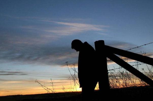 抑郁癥會導(dǎo)致身體哪些不適 抑郁癥會嗜睡乏力嗎