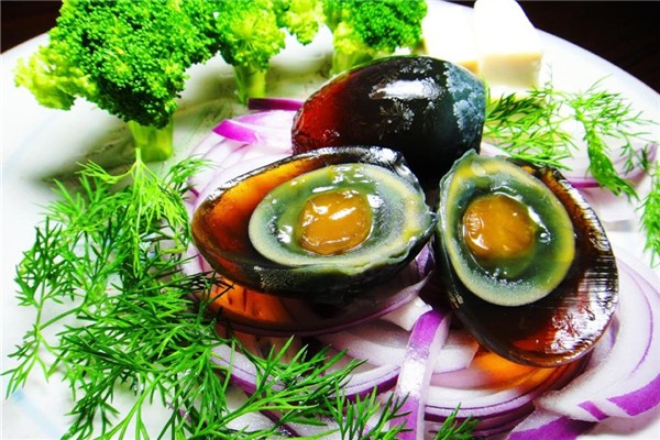 皮蛋是什么蛋做出來(lái)的 皮蛋制作方法及配方 皮蛋是什么蛋做出來(lái)的 皮蛋制作方法及配方