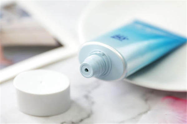 碧柔防曬霜可以維持多長時間 碧柔防曬霜多久補涂一次