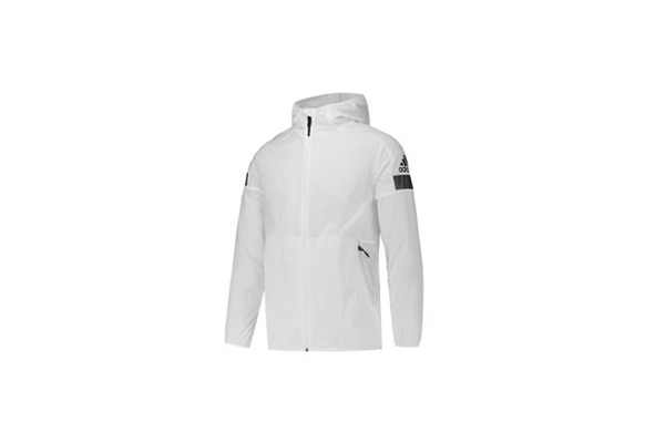 防曬衣買大一點好還是小一點好 防曬衣買黑色還是白色