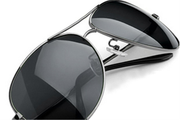 太陽鏡可以帶上飛機(jī)嗎 太陽鏡可以用幾年