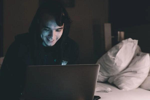 熬夜可以喝什么茶最好 熬夜可以喝咖啡嗎 熬夜可以喝什么茶最好 熬夜可以喝咖啡嗎