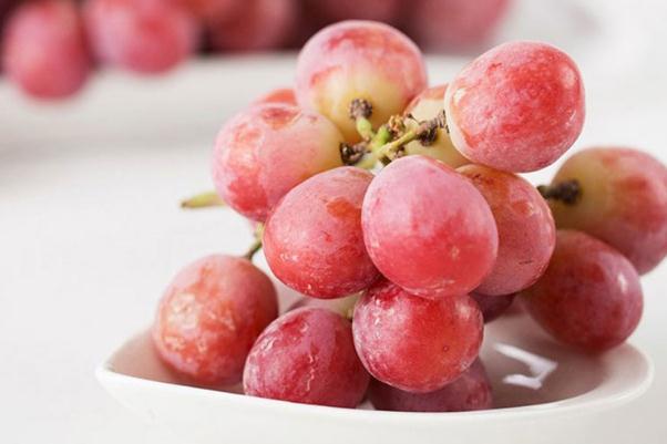 紅提可以空腹吃嗎 紅提什么時(shí)候吃最合適 紅提可以空腹吃嗎 紅提什么時(shí)候吃最合適
