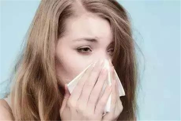 過敏性鼻炎在三伏天怎么治療 過敏性鼻炎可以貼三伏貼嗎 過敏性鼻炎在三伏天怎么治療 過敏性鼻炎可以貼三伏貼嗎