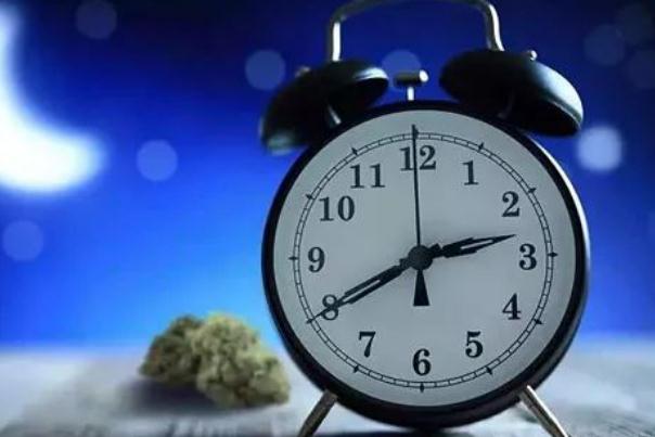 失眠會導(dǎo)致肥胖嗎 失眠會引起高血壓嗎 失眠會導(dǎo)致肥胖嗎 失眠會引起高血壓嗎