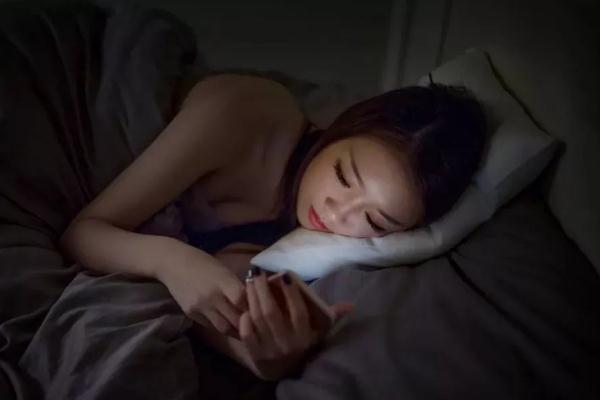 失眠會導(dǎo)致肥胖嗎 失眠會引起高血壓嗎 失眠會導(dǎo)致肥胖嗎 失眠會引起高血壓嗎