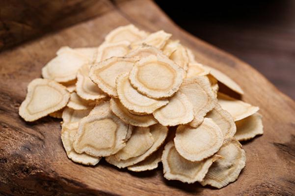 西洋參的功效與作用 西洋參的禁忌人群 西洋參的功效與作用 西洋參的禁忌人群