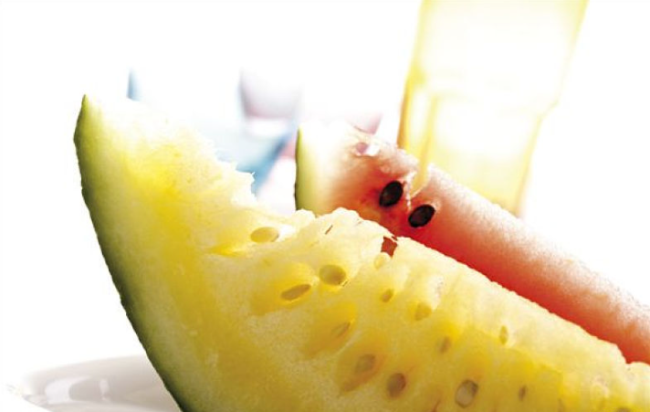 黃西瓜怎么種出來(lái)的 黃西瓜是轉(zhuǎn)基因西瓜嗎