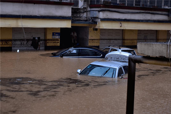 河南為何成為全國強降雨中心 大暴雨會把車淋壞嗎 河南為何成為全國強降雨中心 大暴雨會把車淋壞嗎