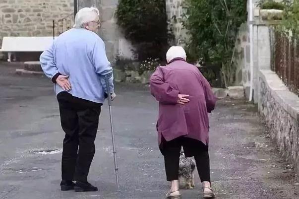 骨質疏松是遺傳病嗎 骨質疏松會引起全身疼痛嗎 骨質疏松是遺傳病嗎 骨質疏松會引起全身疼痛嗎