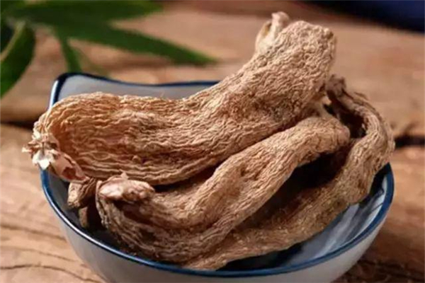 天麻干的好還是新鮮的好 天麻怎么曬干好 天麻干的好還是新鮮的好 天麻怎么曬干好