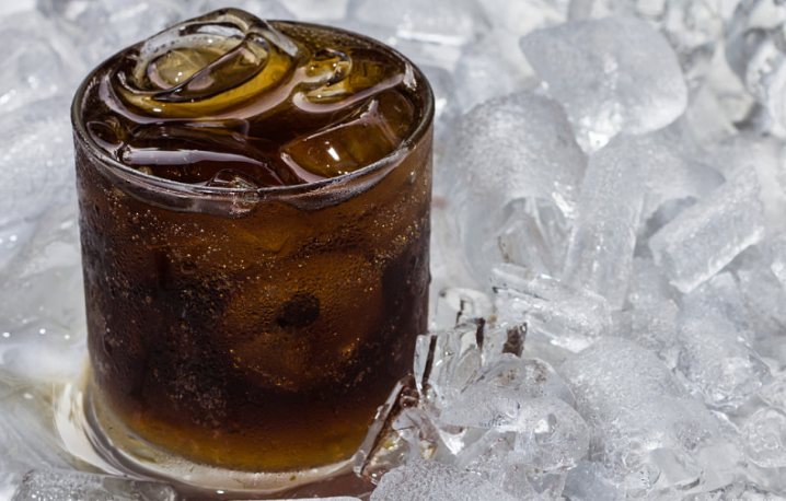 長期喝冰可樂的壞處 長期喝冰可樂會怎么樣 長期喝冰可樂的壞處 長期喝冰可樂會怎么樣