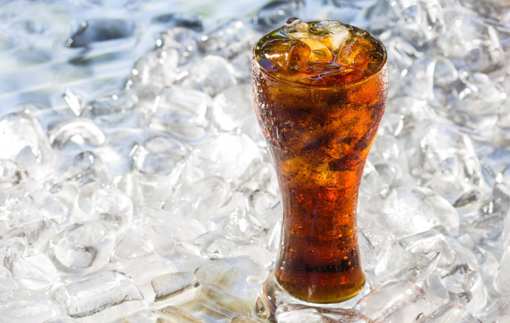 長期喝冰可樂的壞處 長期喝冰可樂會怎么樣 長期喝冰可樂的壞處 長期喝冰可樂會怎么樣