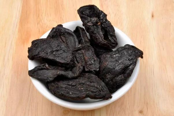 何首烏會導致肝損傷嗎 何首烏會長成人形嗎 何首烏會導致肝損傷嗎 何首烏會長成人形嗎