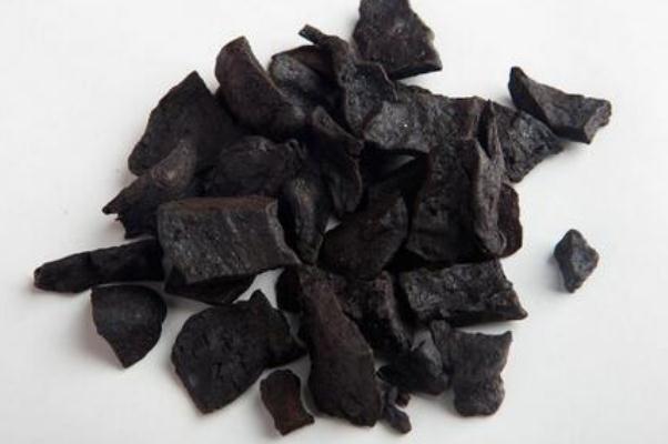 何首烏會導致肝損傷嗎 何首烏會長成人形嗎 何首烏會導致肝損傷嗎 何首烏會長成人形嗎