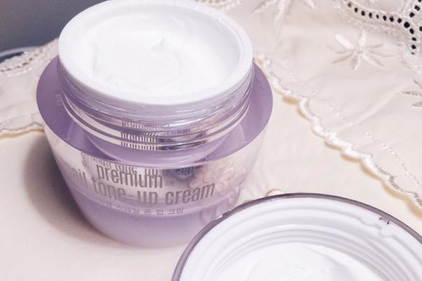 素顏霜會(huì)過期嗎 素顏霜過期了還能用嗎 素顏霜會(huì)過期嗎 素顏霜過期了還能用嗎