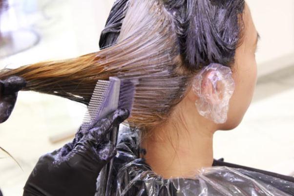 漂發(fā)有頭皮屑 漂發(fā)有多疼 漂發(fā)有頭皮屑 漂發(fā)有多疼