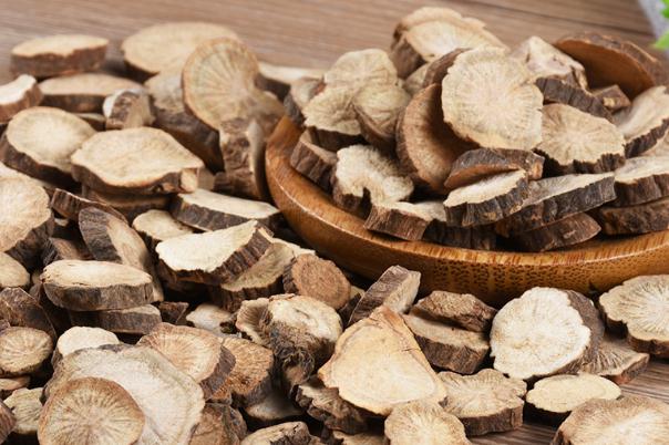 赤芍的功效與作用 赤芍的禁忌 赤芍的功效與作用 赤芍的禁忌