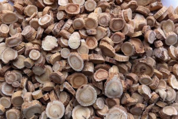 赤芍的功效與作用 赤芍的禁忌 赤芍的功效與作用 赤芍的禁忌