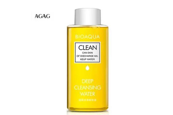 用卸妝油還需要用洗面奶嗎 用卸妝油會(huì)導(dǎo)致長痘嗎