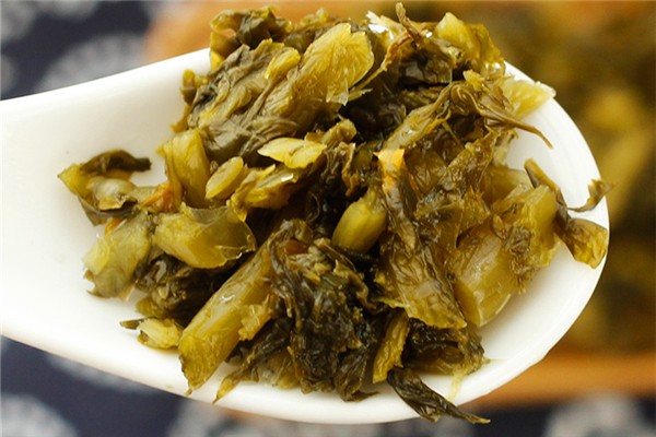 雪里紅腌的發(fā)黃可以吃嗎 雪里紅腌的葉子黃了正常嗎 雪里紅腌的發(fā)黃可以吃嗎 雪里紅腌的葉子黃了正常嗎