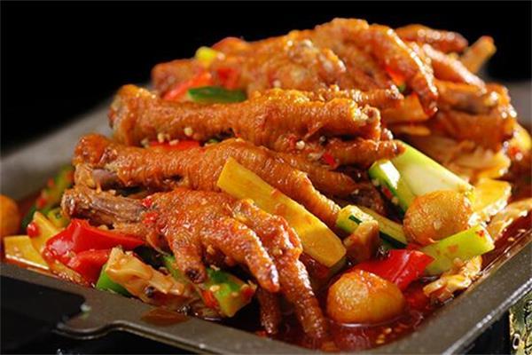 雞爪的脂肪含量高嗎 雞爪減肥的人能吃嗎 雞爪的脂肪含量高嗎 雞爪減肥的人能吃嗎