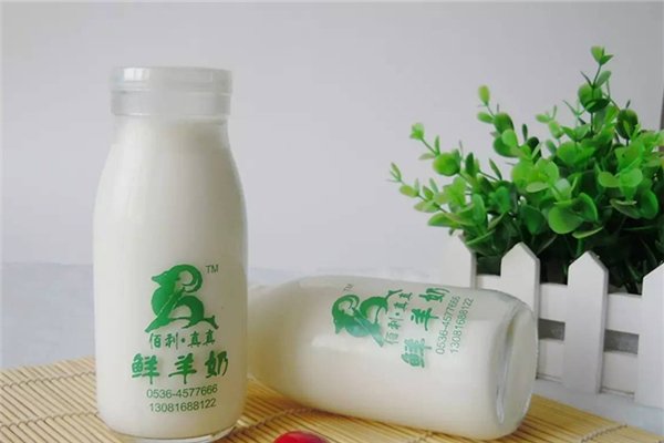 羊奶要煮開了喝嗎 羊奶煮沸了還有營養(yǎng)嗎 羊奶要煮開了喝嗎 羊奶煮沸了還有營養(yǎng)嗎