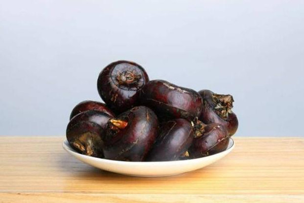 荸薺可以蒸著吃嗎 蒸荸薺的功效與作用 荸薺可以蒸著吃嗎 蒸荸薺的功效與作用