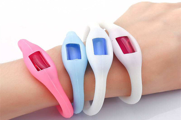 驅(qū)蚊手環(huán)能用多長時(shí)間 驅(qū)蚊手環(huán)會過敏嗎