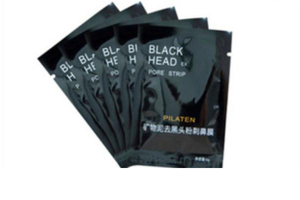 撕拉面膜會(huì)使毛孔越來越粗嗎 如何使用撕拉面膜