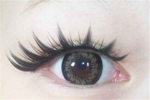 雙眼皮手術(shù)會(huì)影響視力嗎 雙眼皮手術(shù)對(duì)眼睛有傷害嗎
