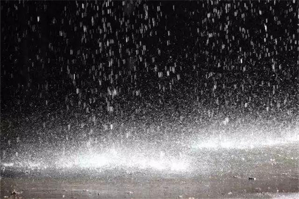 鄭州核酸檢測(cè)找到暴雨中失蹤男孩 暴雨來(lái)臨時(shí)我們應(yīng)該躲在哪里 鄭州核酸檢測(cè)找到暴雨中失蹤男孩 暴雨來(lái)臨時(shí)我們應(yīng)該躲在哪里