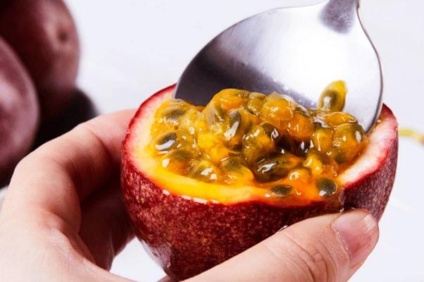 百香果會(huì)胖嗎 百香果減肥一天吃幾個(gè)為宜 百香果會(huì)胖嗎 百香果減肥一天吃幾個(gè)為宜