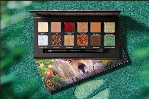 完美日記哪個(gè)眼影盤(pán)值得入手 完美日記哪個(gè)眼影盤(pán)最好看