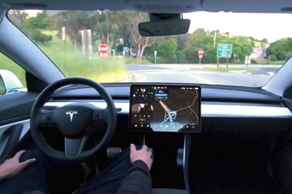 特斯拉市值蒸發(fā)近2000億 特斯拉是哪個(gè)國的車